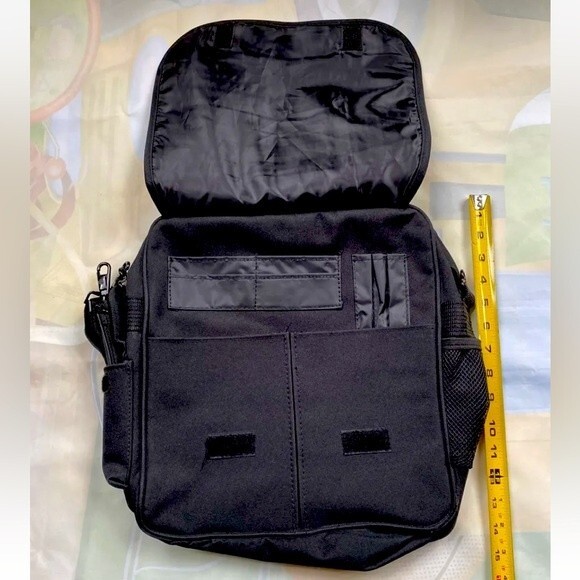 The Higher Learning Commission One Strap Shoulder Black Bag New - Picture 2 of 12